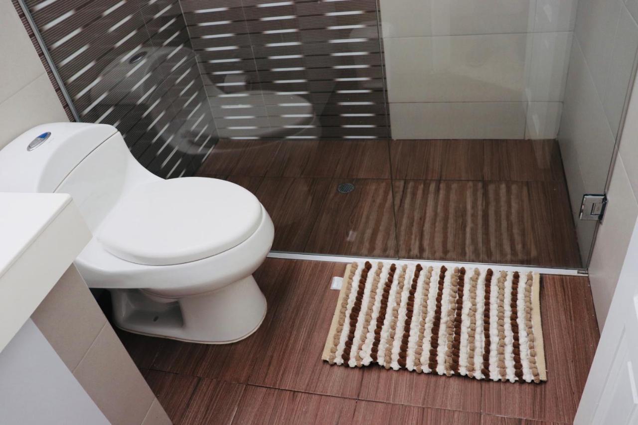 בארנקווילה Alojamiento Espectacular, Cerca Al Malecon Del Rio, Puerta De Oro Y Cc Buenavista - Duchas Con Agua Caliente מראה חיצוני תמונה