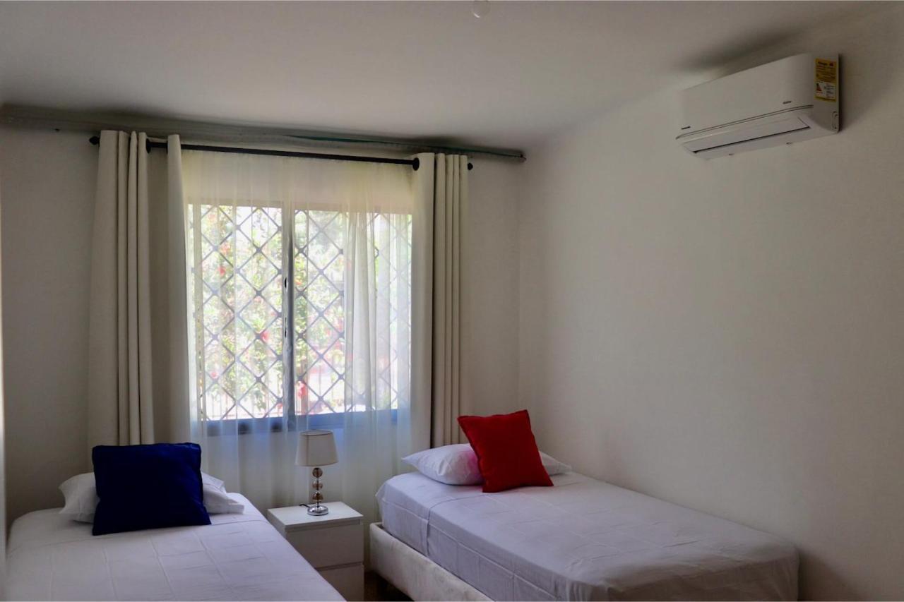בארנקווילה Alojamiento Espectacular, Cerca Al Malecon Del Rio, Puerta De Oro Y Cc Buenavista - Duchas Con Agua Caliente מראה חיצוני תמונה